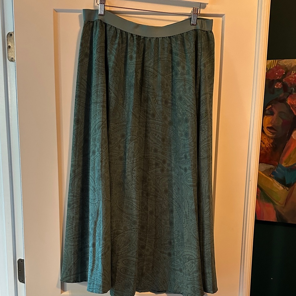 Elegant Green Paisley Skirt